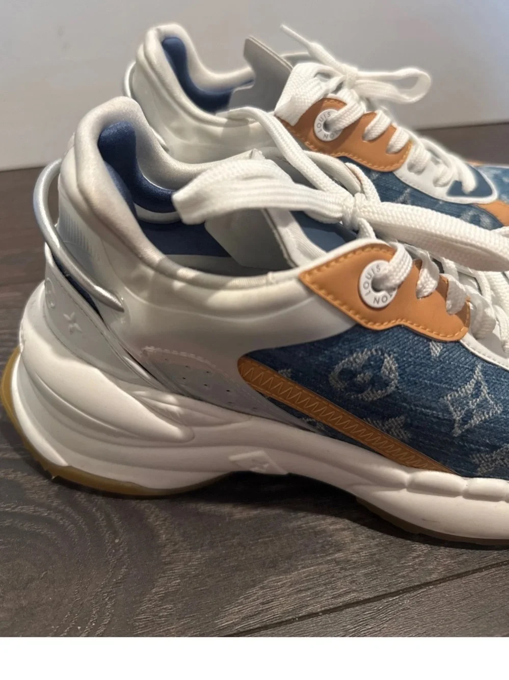 Louis Vuitton louis vuitton